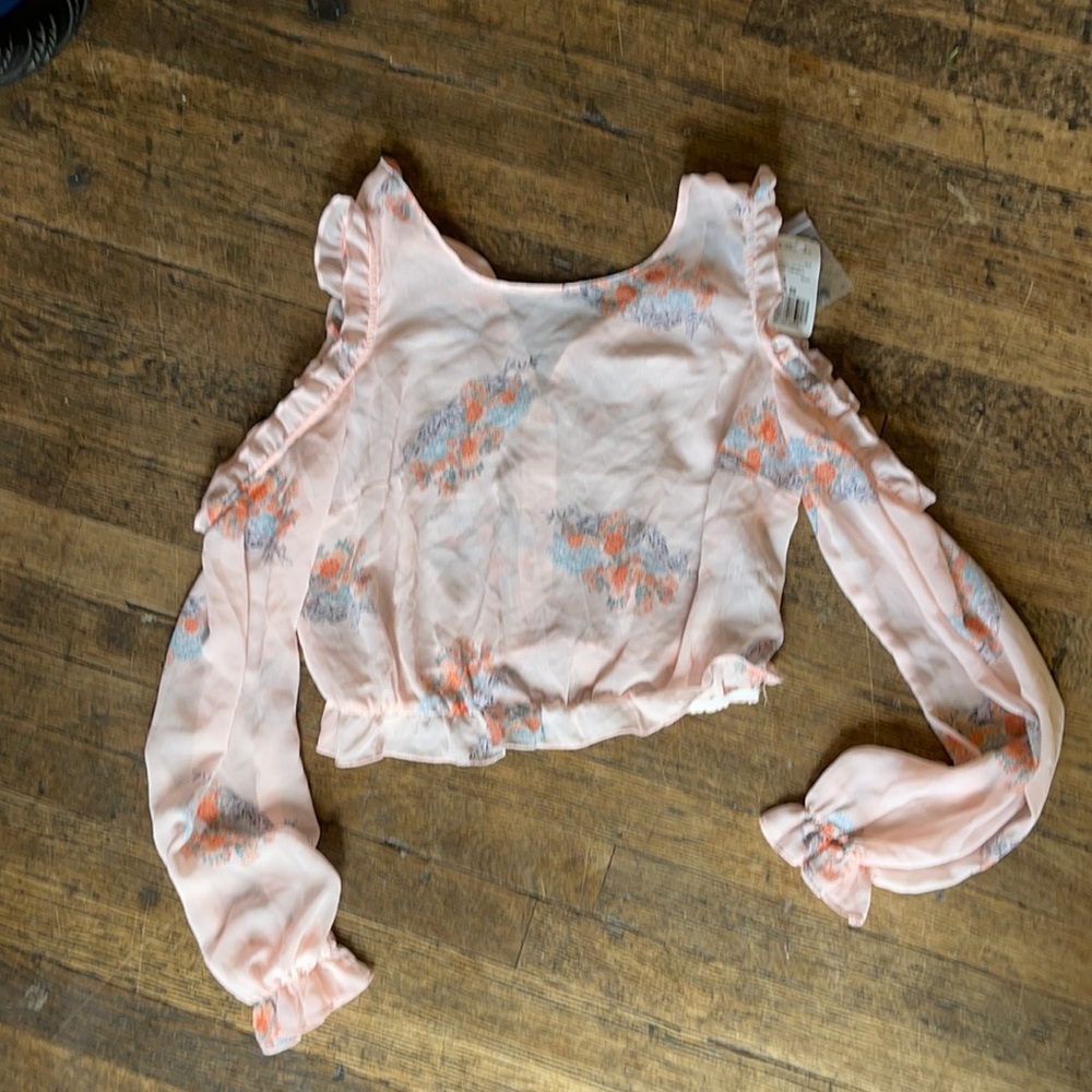 Crop top style